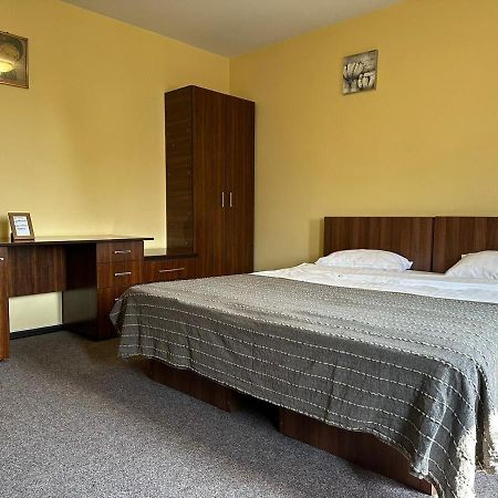 La O Barfa Apartment Плоещ Екстериор снимка