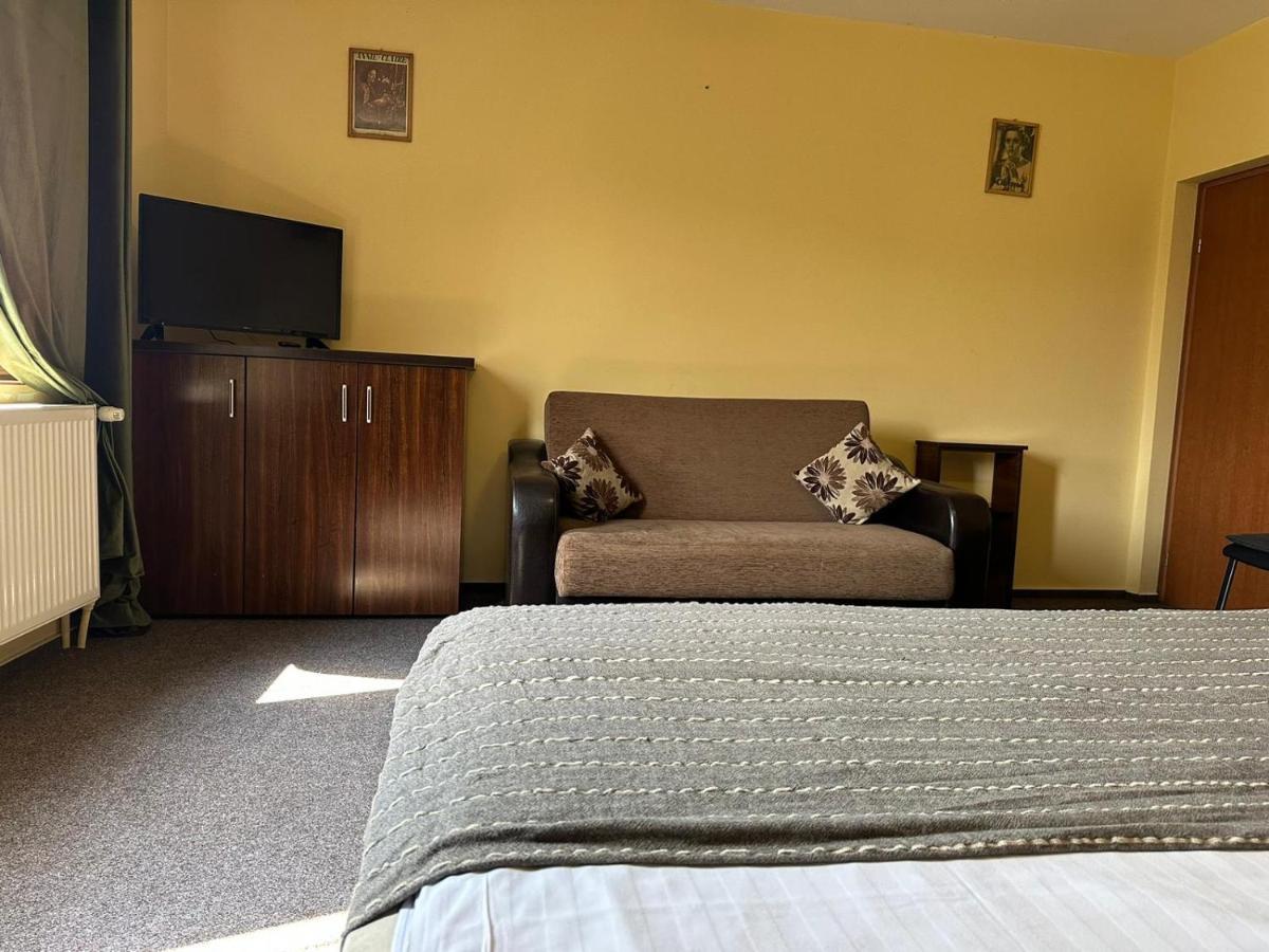 La O Barfa Apartment Плоещ Екстериор снимка