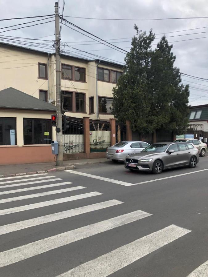 La O Barfa Apartment Плоещ Екстериор снимка