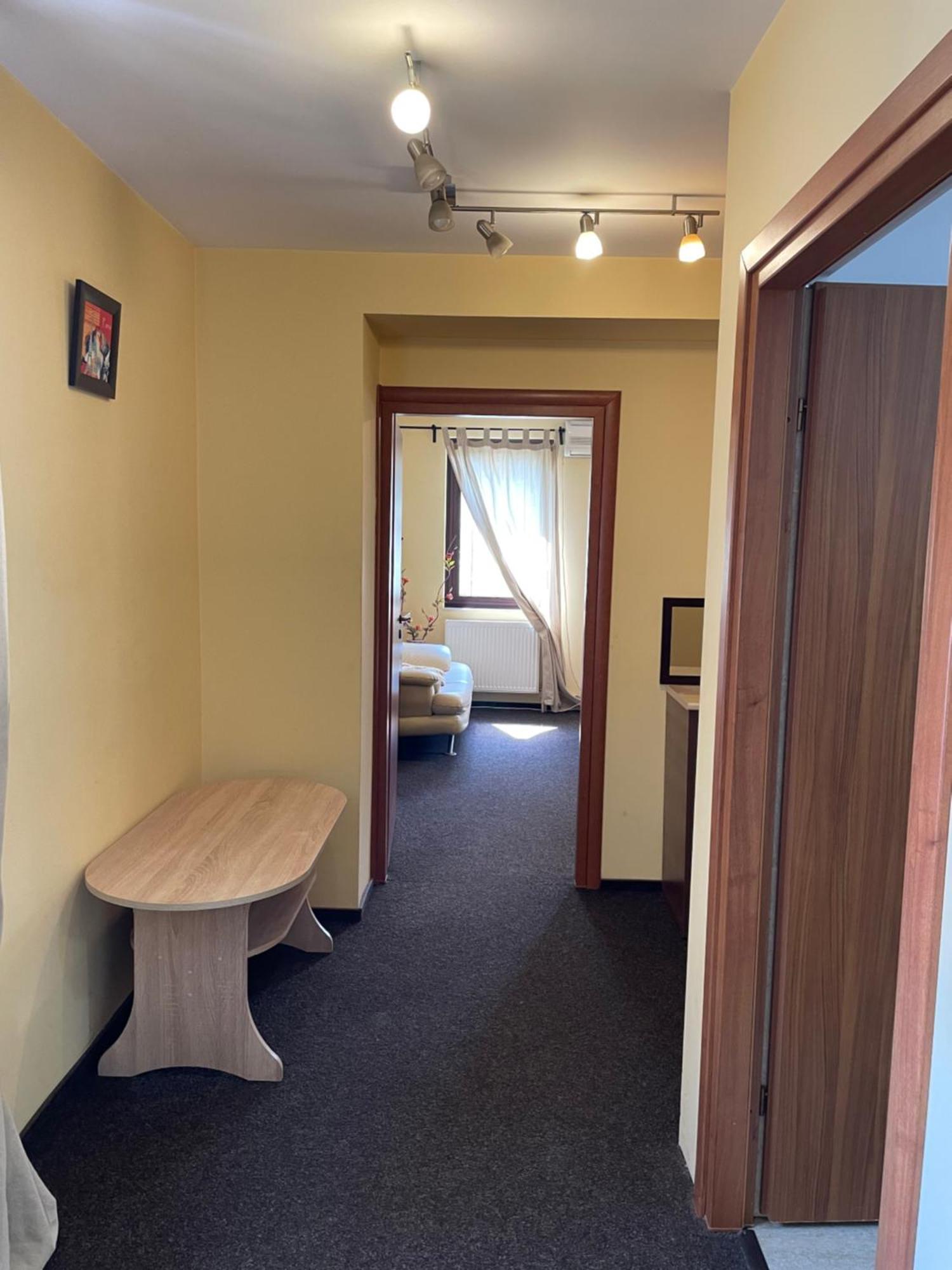 La O Barfa Apartment Плоещ Екстериор снимка