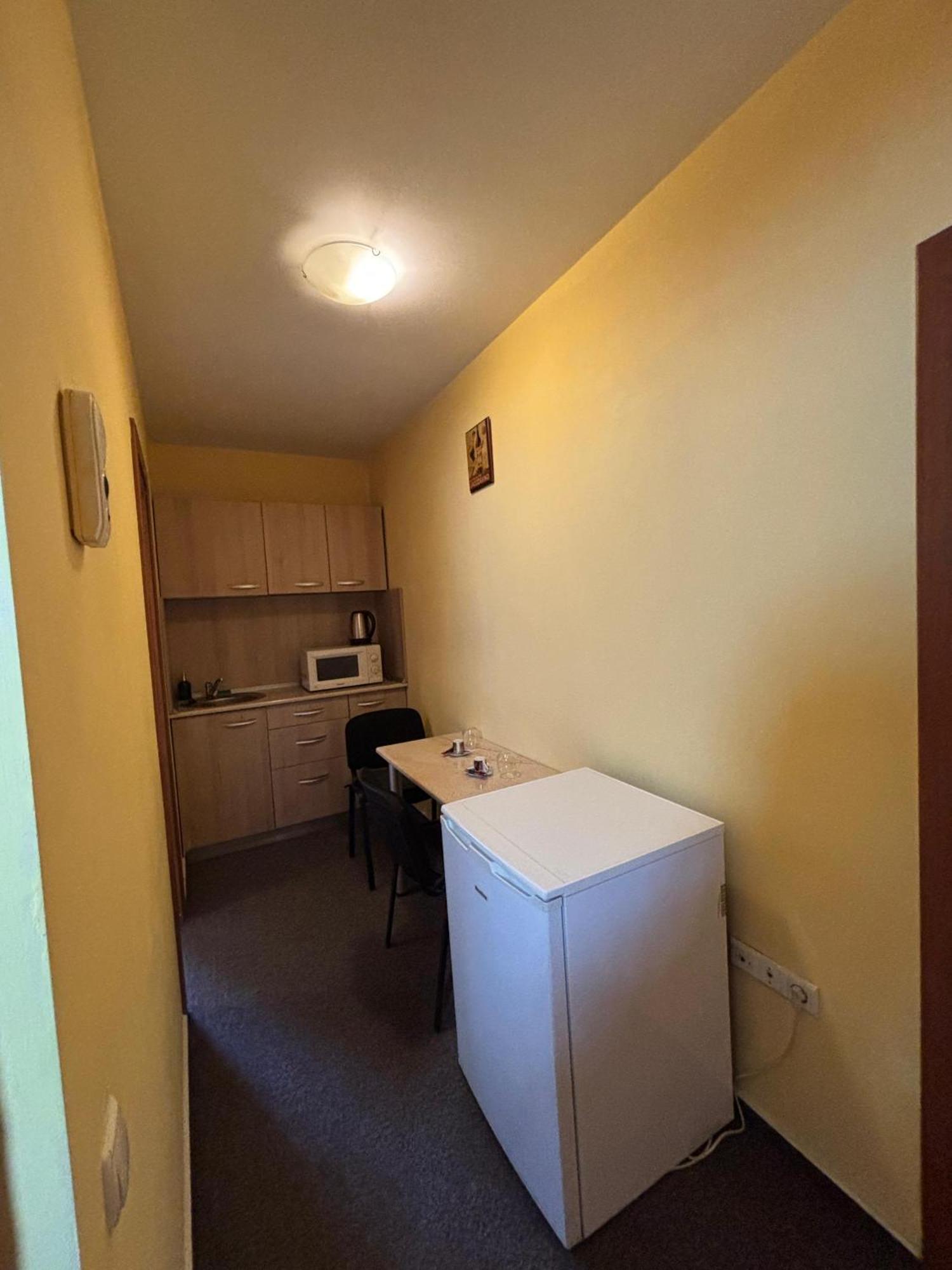 La O Barfa Apartment Плоещ Екстериор снимка